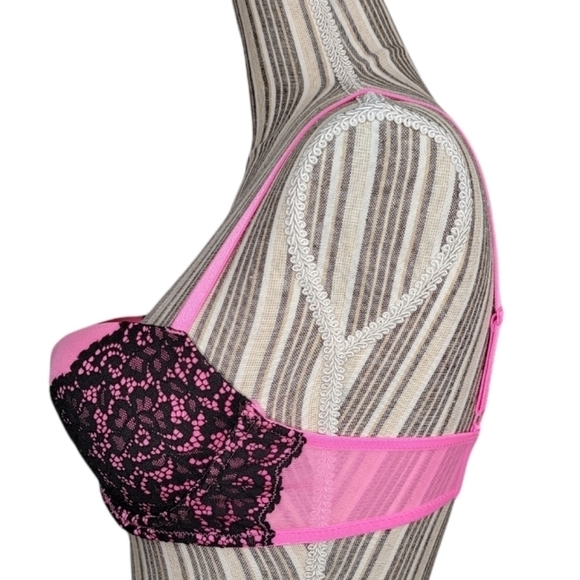 Victoria's Secret Balconet Underwire Bra - Picture 3 of 9